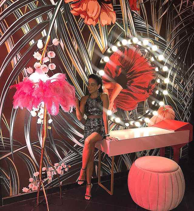 Chic Cabaret & Restaurant LGN.bio